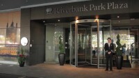 Riverbank Park Plaza Hotel